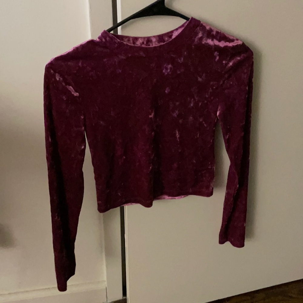 Crushed velvet purple long sleeve crop top